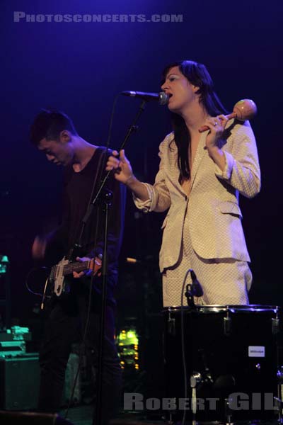 HTRK - 2009-04-30 - PARIS - Le Bataclan - 
